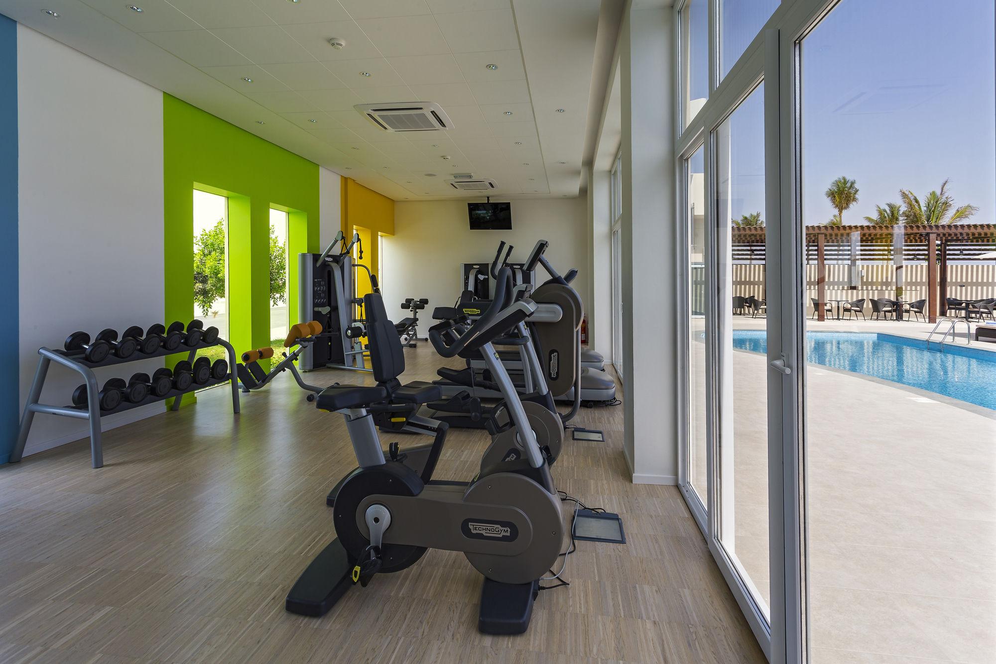 Park Inn By Radisson Hotel And Residence Duqm Buitenkant foto