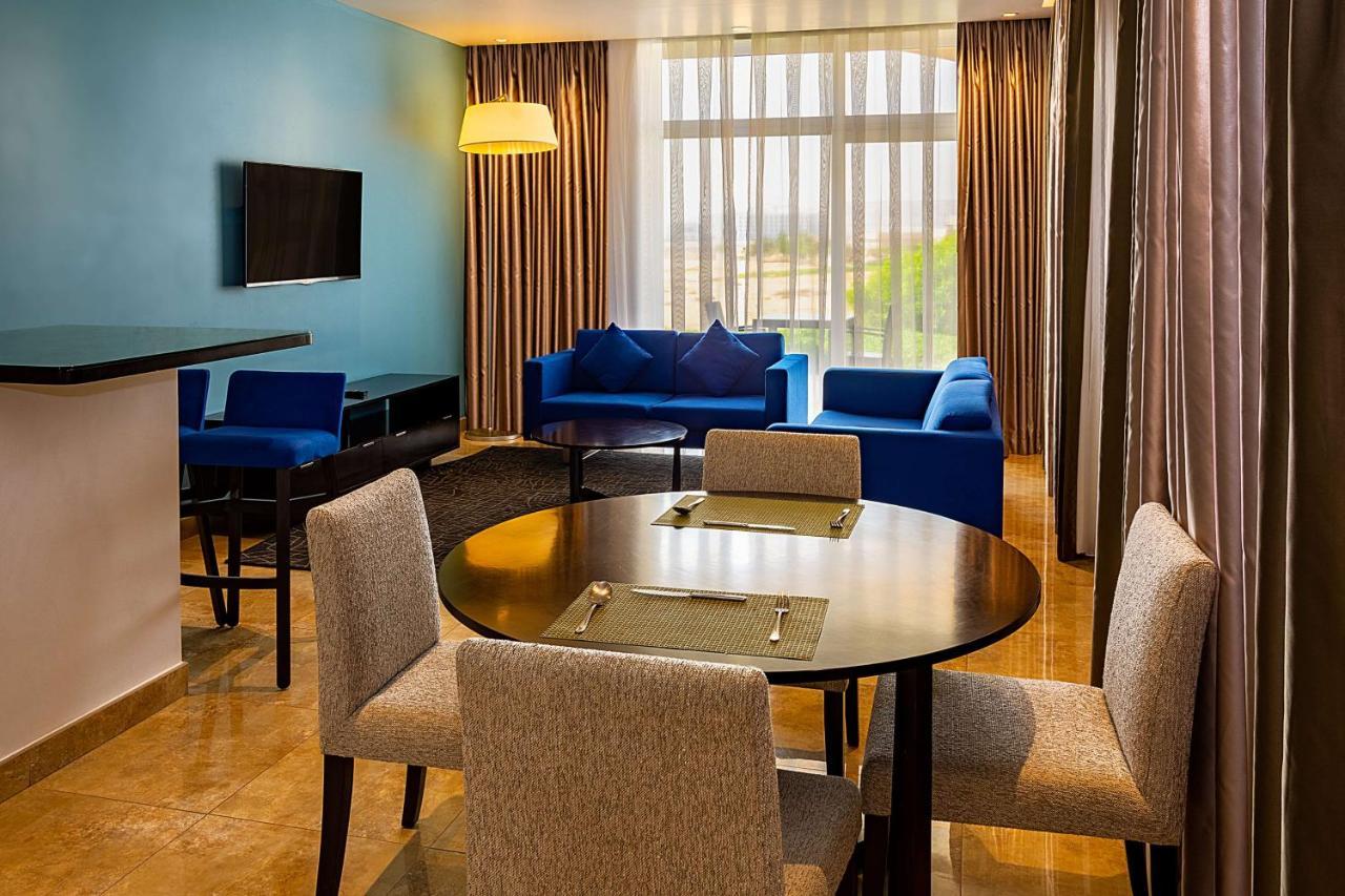 Park Inn By Radisson Hotel And Residence Duqm Buitenkant foto