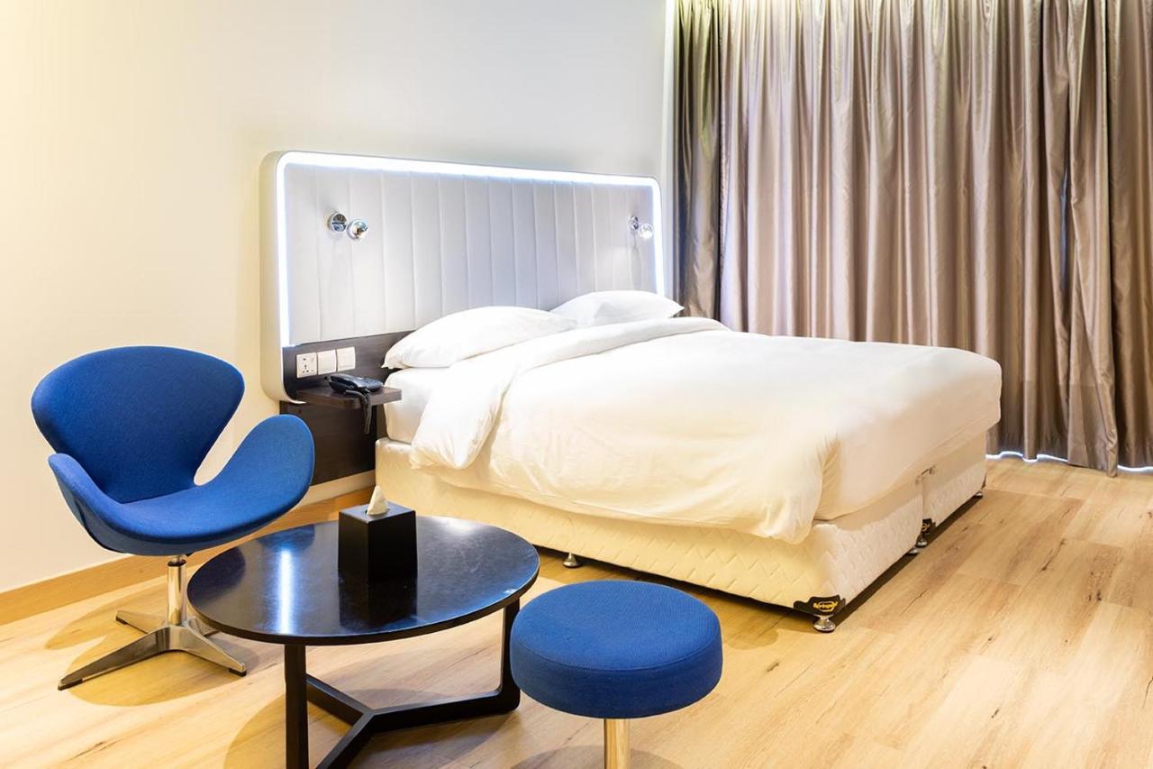 Park Inn By Radisson Hotel And Residence Duqm Buitenkant foto