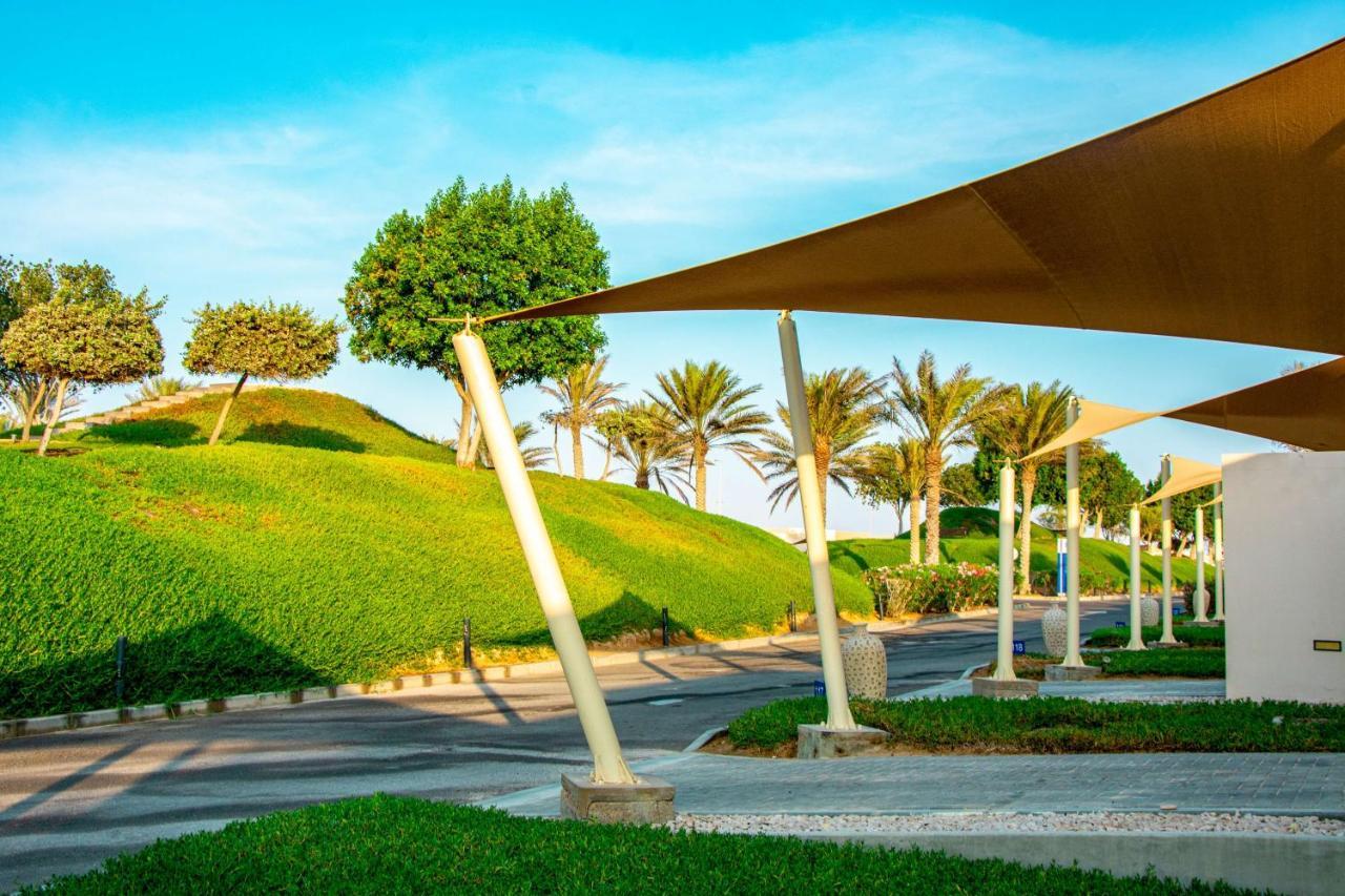 Park Inn By Radisson Hotel And Residence Duqm Buitenkant foto