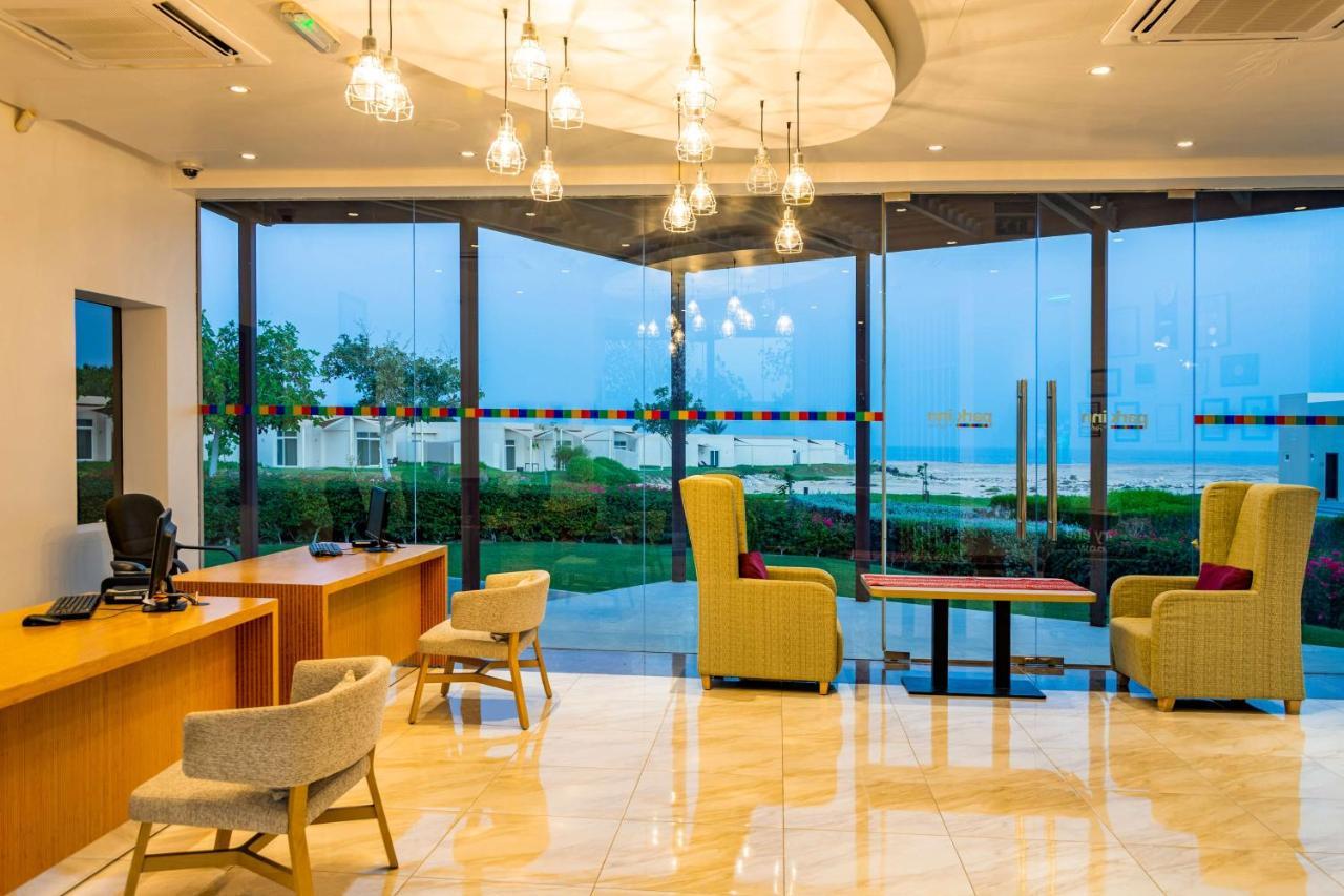 Park Inn By Radisson Hotel And Residence Duqm Buitenkant foto